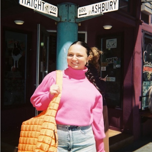 Meet your Posher, Leah - Picture 5 of 12